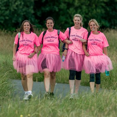 Hospiscare Twilight Walk participants 